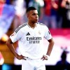 随着巴黎5-0赢国米，欧冠夺冠！金球奖头号热门诞生：49场造